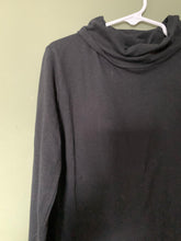 Load image into Gallery viewer, Black Turtle Neck
